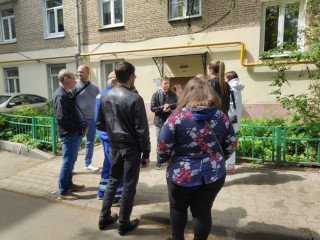 photo_5472010097606641127_y