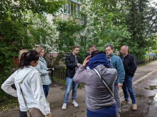 photo_5217677952702073219_y